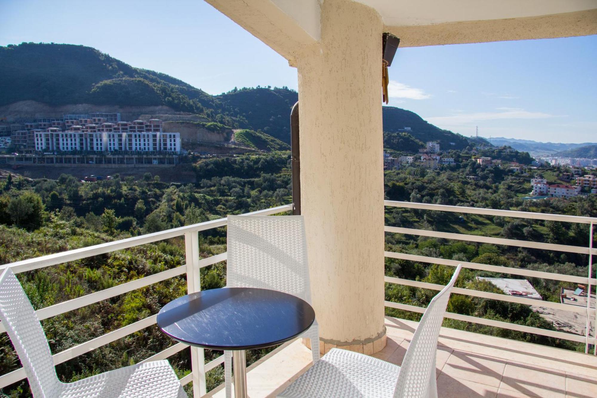 Exclusive Apartment Tirana Exterior foto